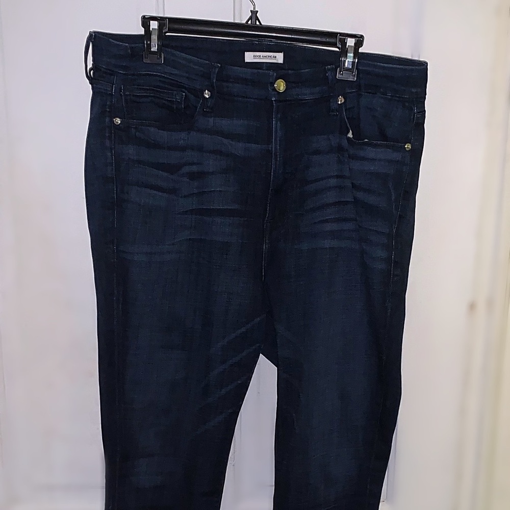 Good Waist Jeans